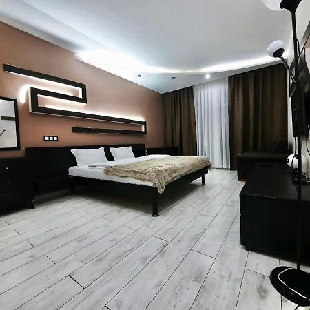 Жк Самал Де Люкс Apartamento Almatý Exterior foto